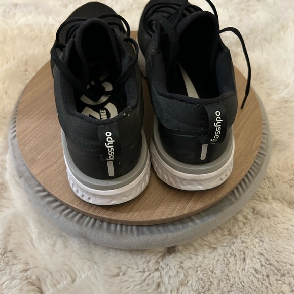 Shoes - Picture 3 of 5